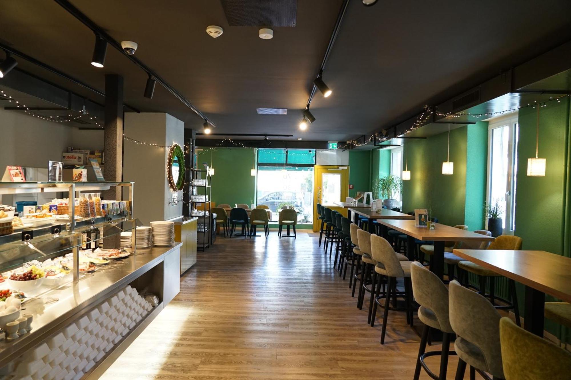 Perron 10 Centra Hotel Винтертур Екстериор снимка